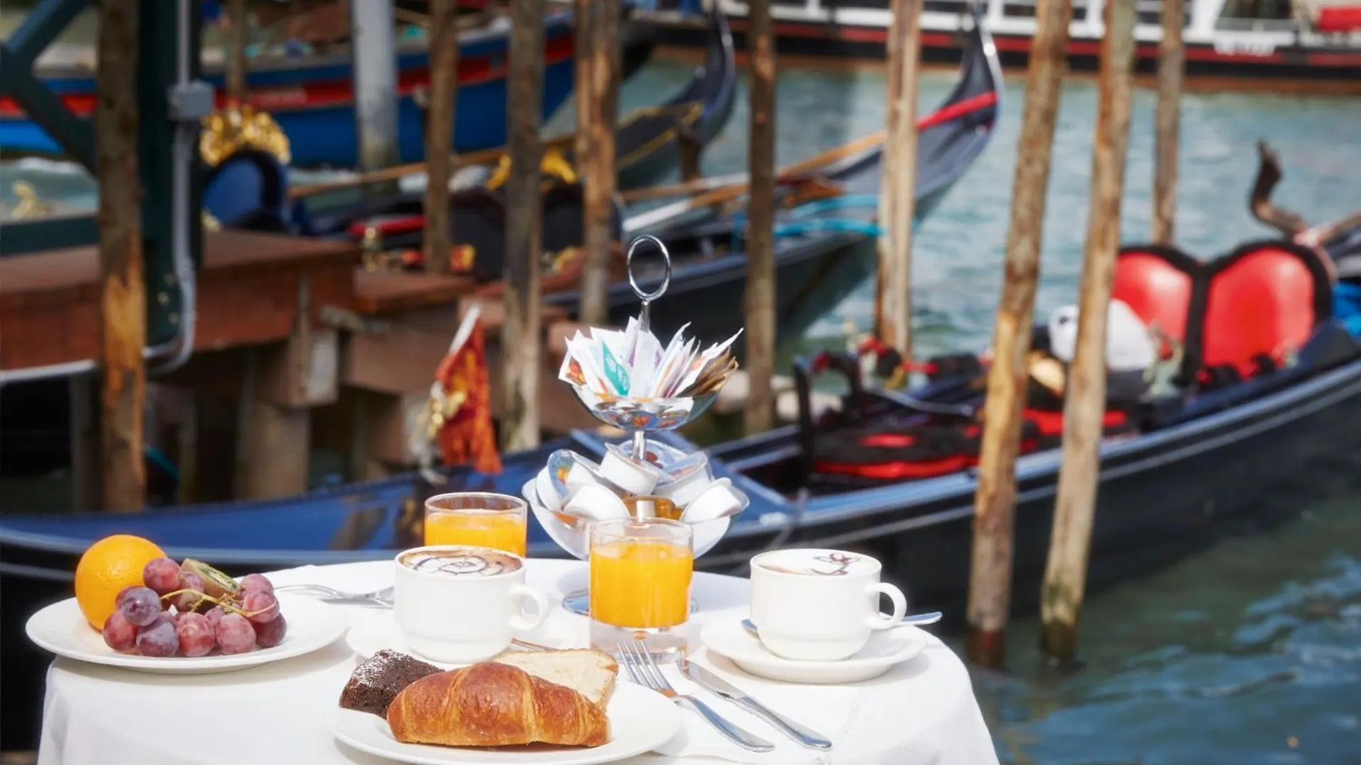 Hotel Antiche Figure Venice